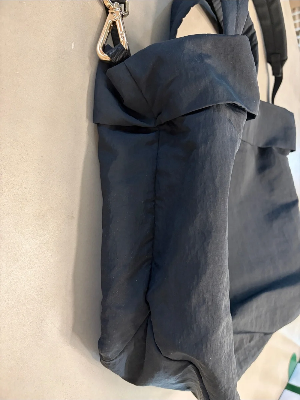 Lululemon ‘On My Level 20L’ Black/Gold Tote